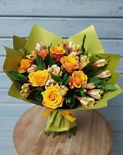 Букет цветов из:  Альстромерии и Розы в Гойты