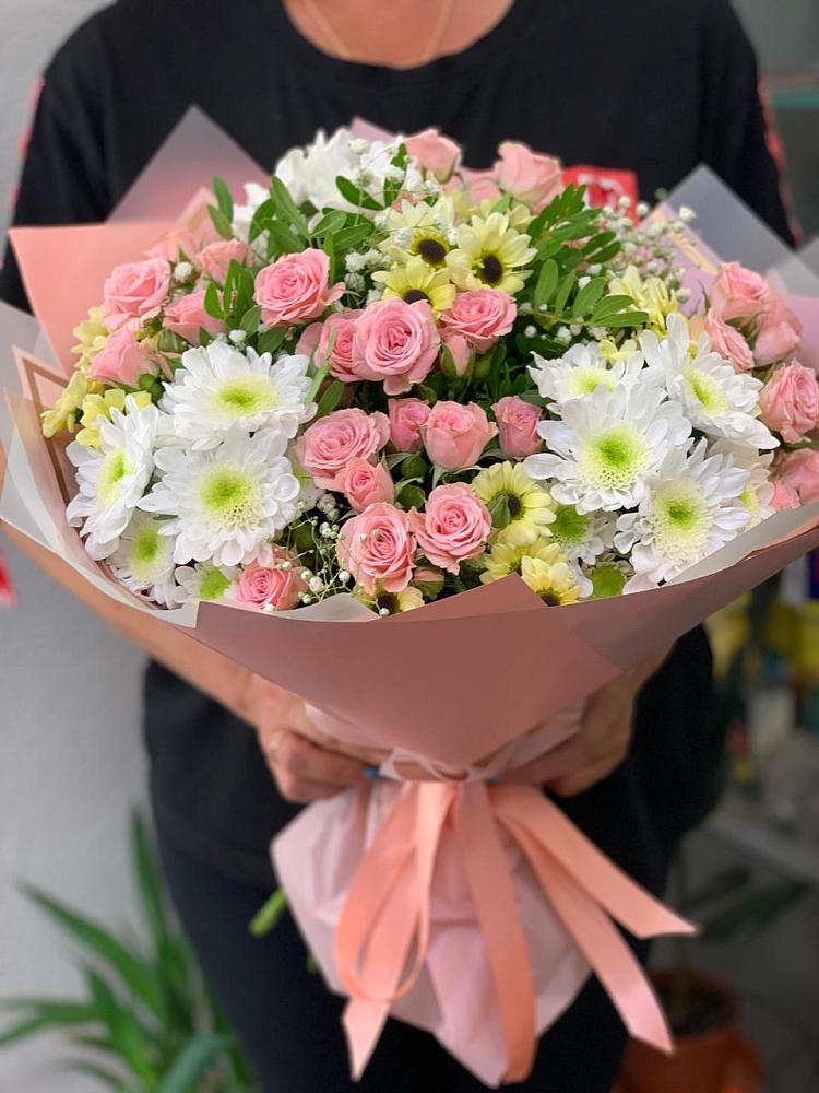 Букет цветов из: Розы и Хризантемы в Гойты