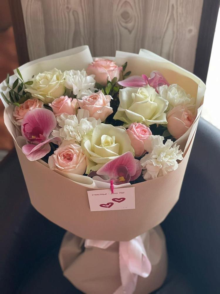 Букет цветов из: Орхидеи, Розы и Гвоздики в Гойты