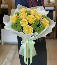 Букет цветов из:  Хризантемы и Розы в Гойты