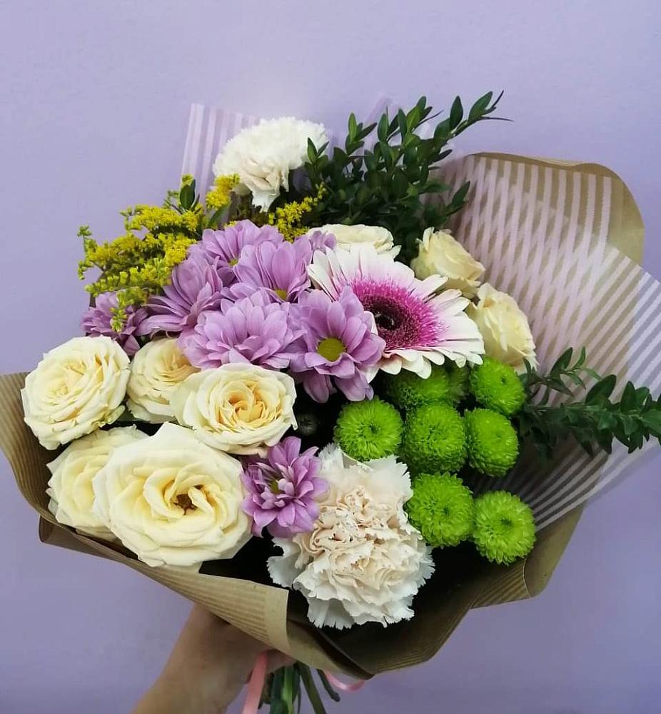 Букет цветов из: Хризантемы, Розы, Гвоздики и Герберы в Гойты