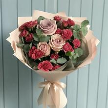 Букет цветов из:  Гвоздики и Розы в Гойты