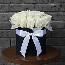 Цветочная композиция из Розы в шляпной коробке в Гойты